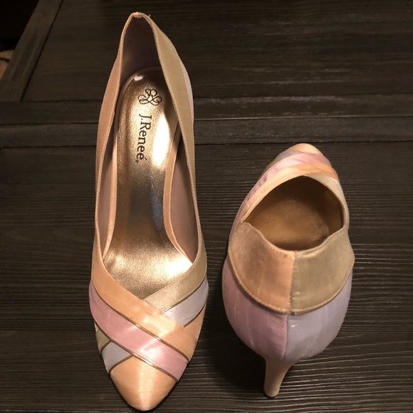 Shoes - Picture 2 of 3